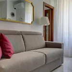 Vatican Apt Doria 64 - Home And More